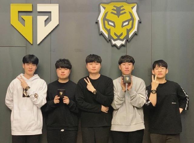 场的关键人 场的关键人