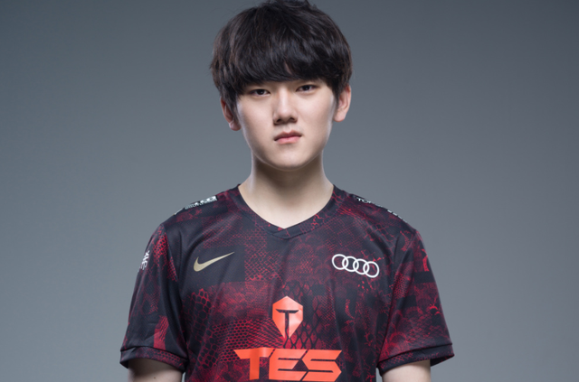 三次夺冠球 三次夺冠球